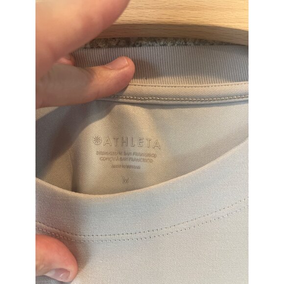 Athleta Womens Beige Sleeveless Top Medium Performance Stretch Fabric - Picture 3 of 6